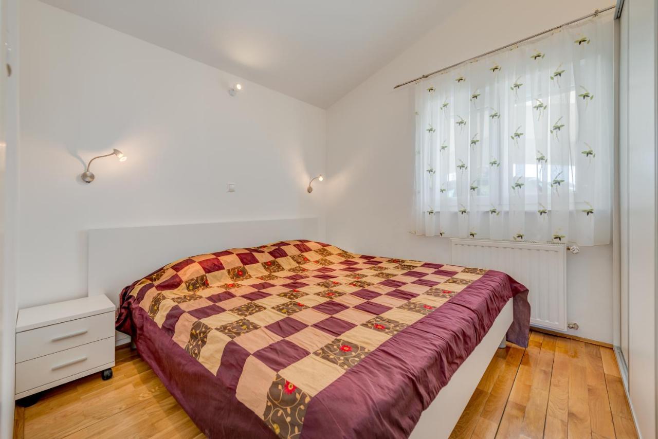 Pikolo Apartments Omis Tice Buitenkant foto