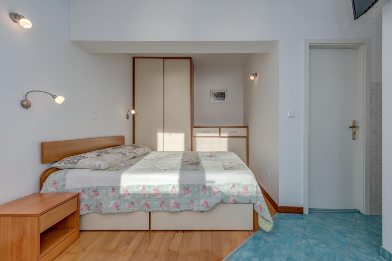 Pikolo Apartments Omis Tice Buitenkant foto