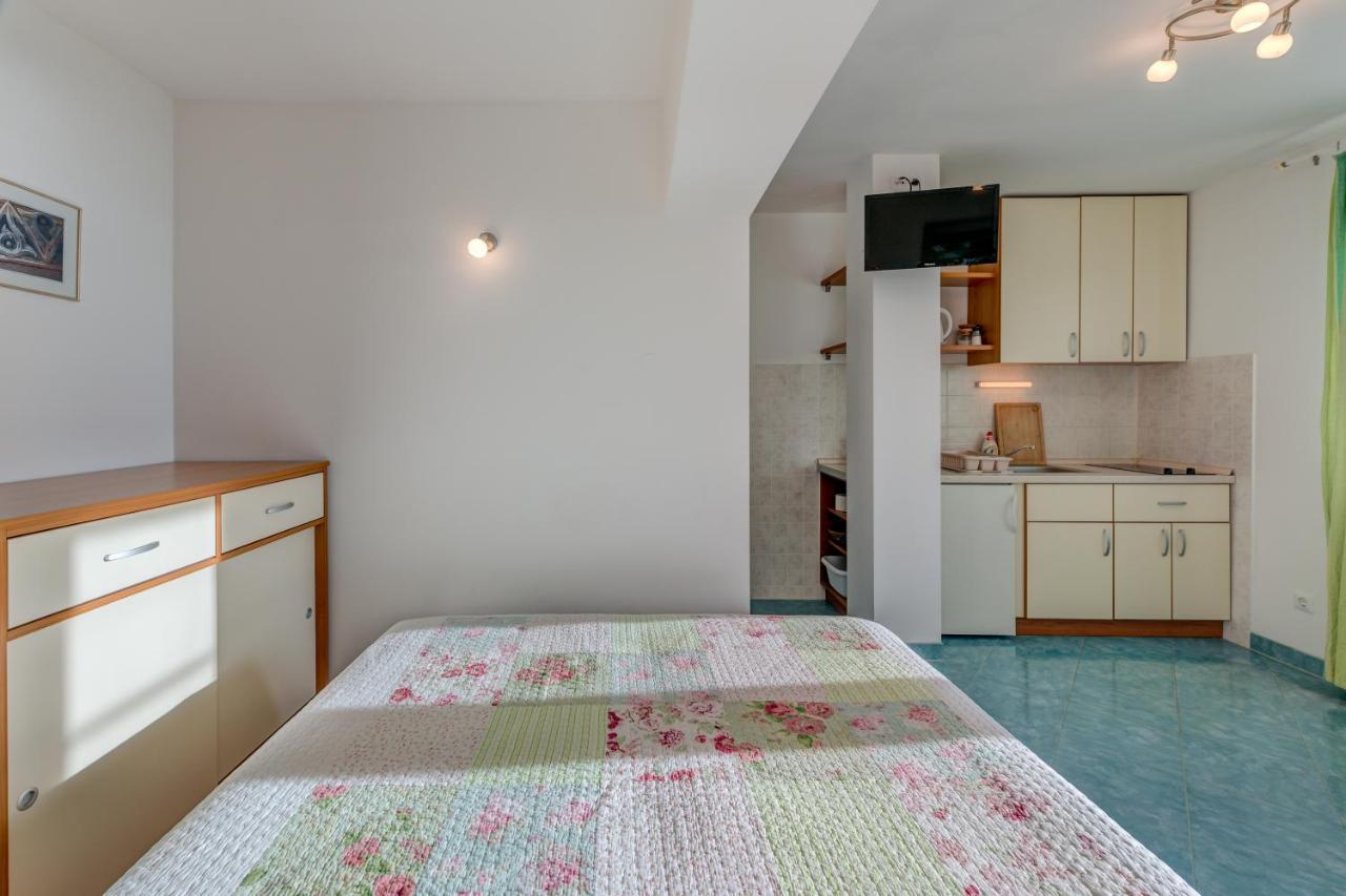 Pikolo Apartments Omis Tice Buitenkant foto